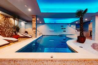 Фото Отели типа «постель и завтрак» Paradisul Transilvaniei Resort г. Blaj